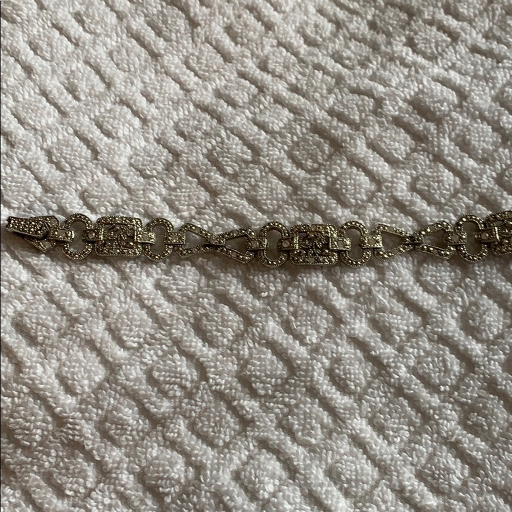 Vintage looking bracelet